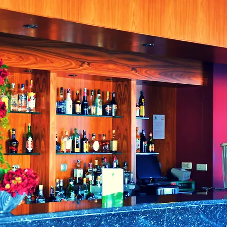 Szálloda Lusitania Congress &