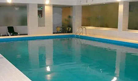 Lusitania Congress & 4*