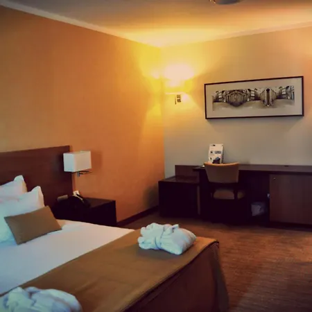 Hotel Lusitania Congress & 4*