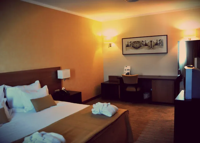 Lusitania Congress & 4* Guarda