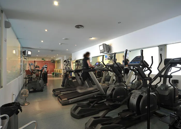 Lusitania Congress & 4*