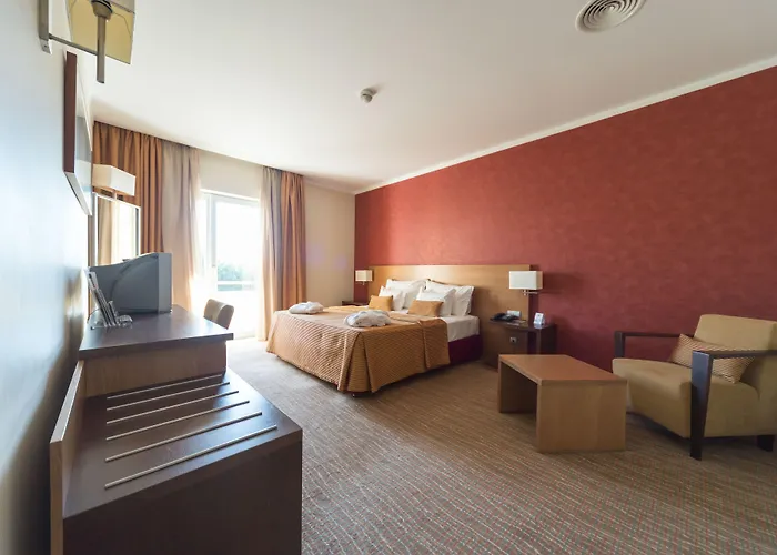 Lusitania Congress & Otel Guarda