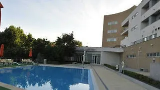 Lusitania Congress & 4*