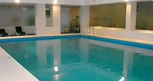 Lusitania Congress & 4*